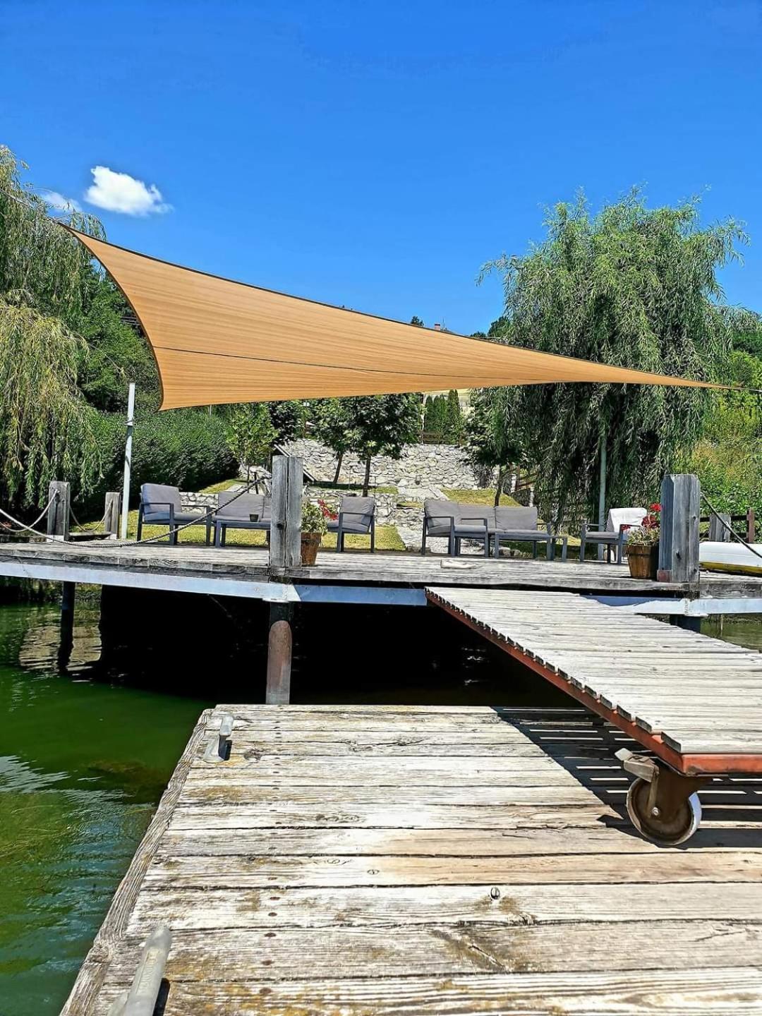 Pensiunea Casa Mircea & Restaurant Ieşelniţa Exteriör bild